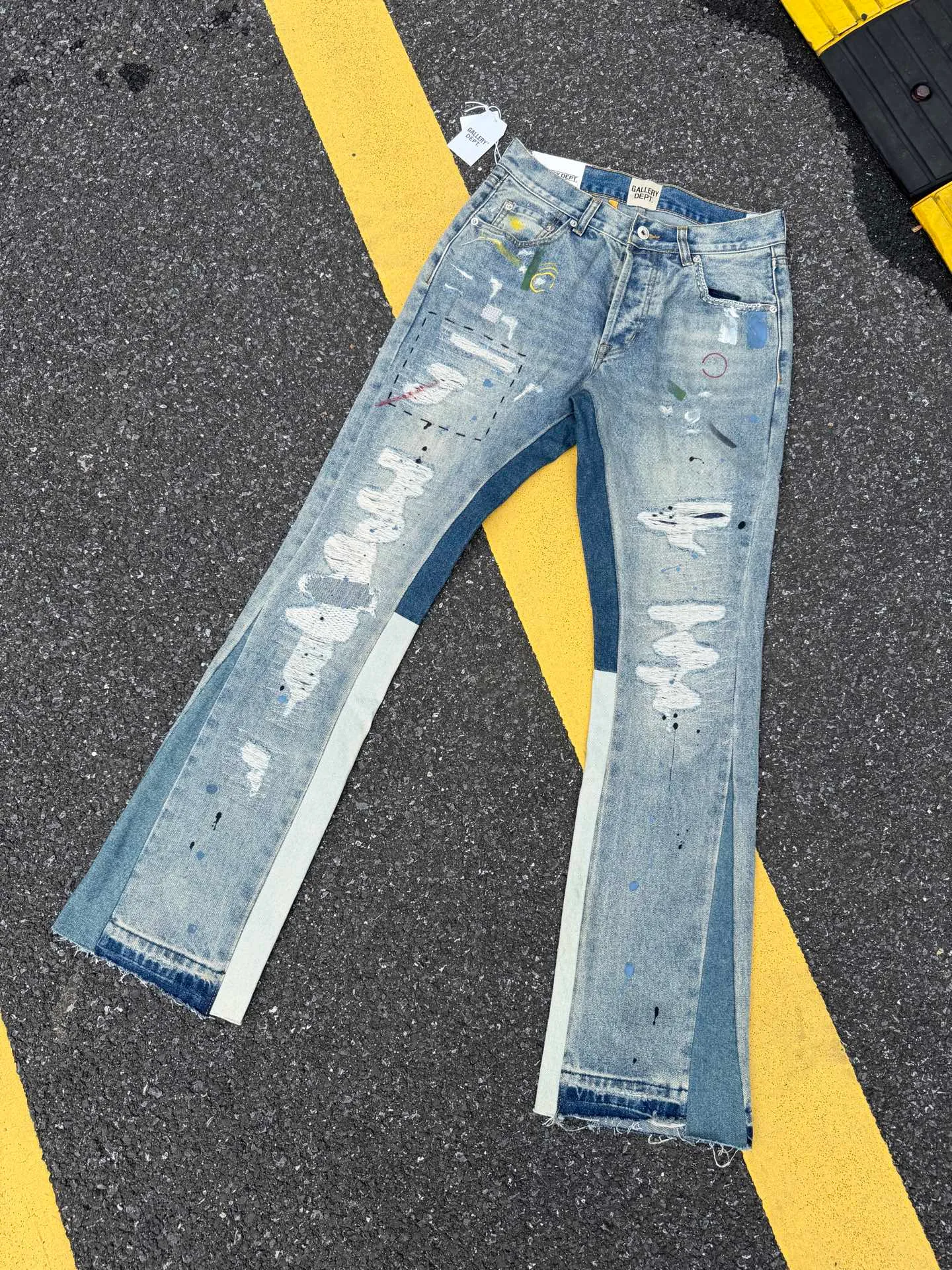 P300💰GA02 Top heavy industry GALLERY DEPT. Spliced ​​ink splash paint hand-stitched holes washed retro jeans men and women high street splash ink pants micro-flared casual trousers trendy couple same style Size: 28 30 32 34 36 (corresponds to S M L XL XXL)